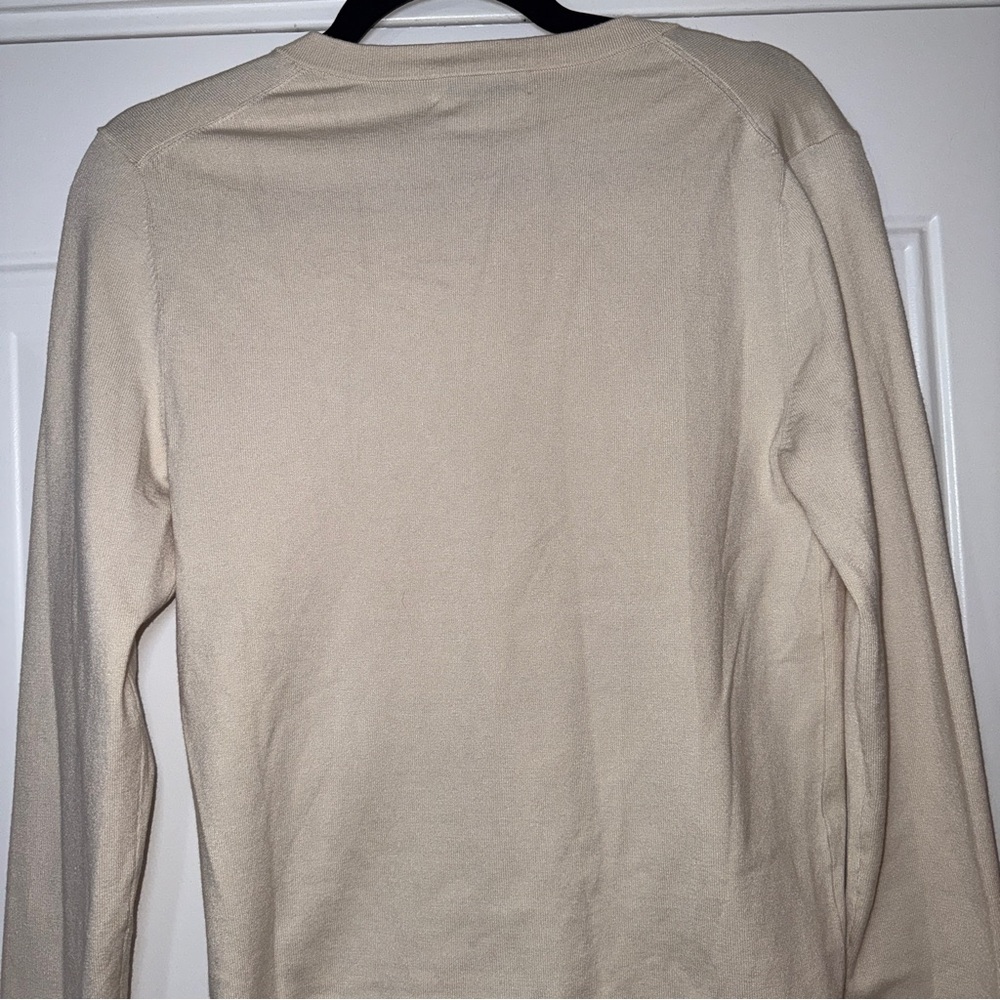 NWT Babaton Artemesia V-neck sweater in Birch Cream Volor Size Medium - Picture 7 of 8